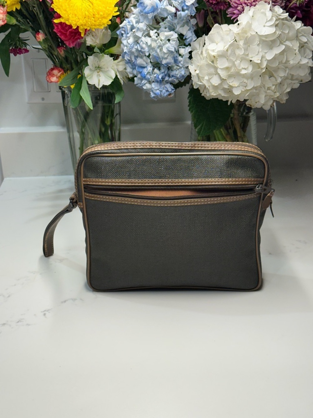 Dunhill Unisex Taupe Toiletry Wristlet with Brown Trim - Picture 2 of 14